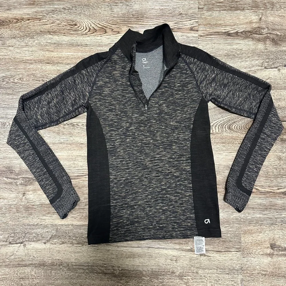 Bundle of Women's Medium (Size M) Clothing Tops/ Sweaters/ Jackets - Picture 6 of 15